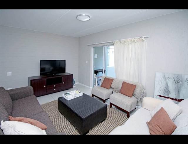 2 BEDROOM APARTMENT FOR SALE IN PAULSHOF